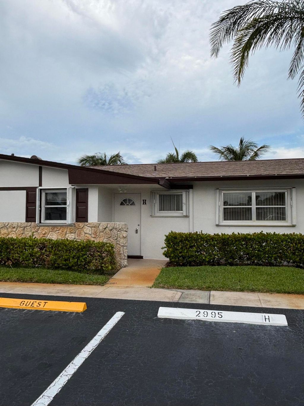 Photo of 2995 Crosley Drive W #H, West Palm Beach, FL 33415 (MLS # B26002572)