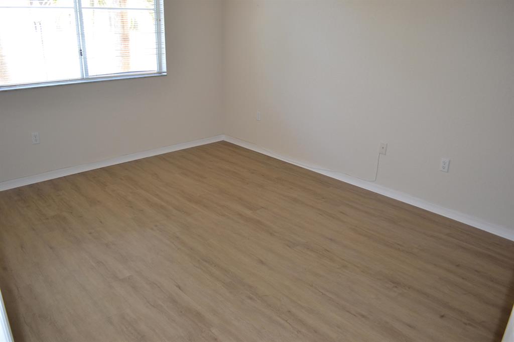 RESIDENCES AT LEGACY PLACE CONDO - Residential Lease