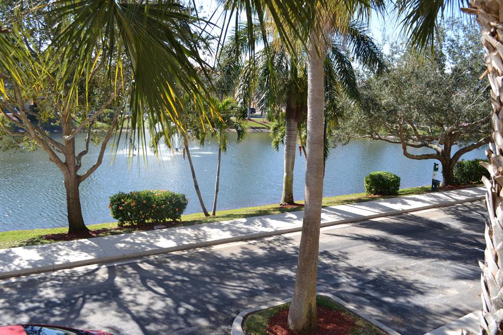 RESIDENCES AT LEGACY PLACE CONDO - Residential Lease