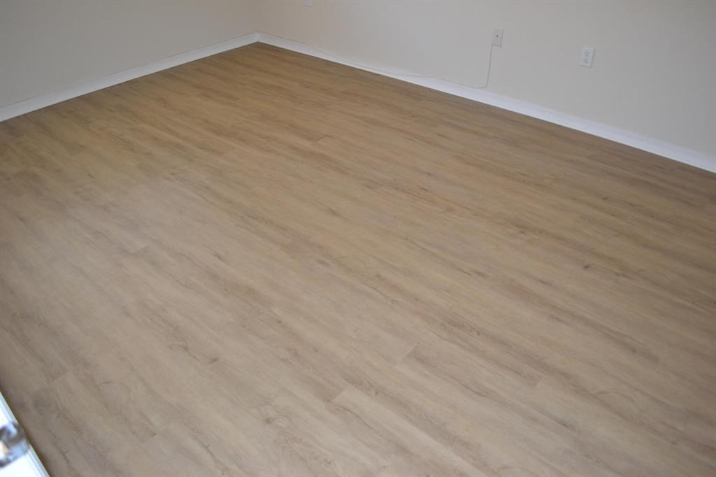 RESIDENCES AT LEGACY PLACE CONDO - Residential Lease