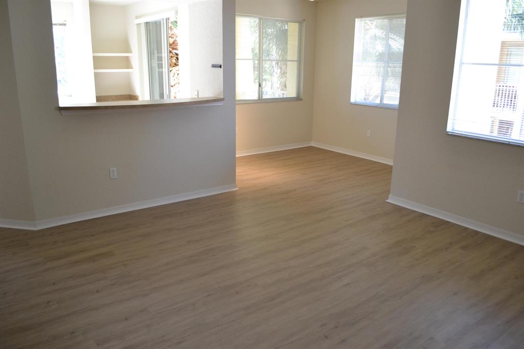 RESIDENCES AT LEGACY PLACE CONDO - Residential Lease