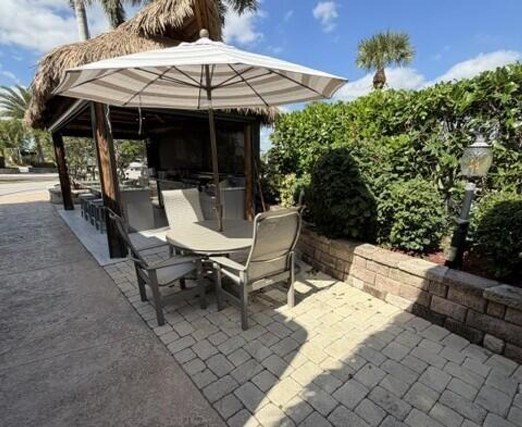 Photo of 350 NW Foursome Lane, Port Saint Lucie, FL 34986 (MLS # R11137781)