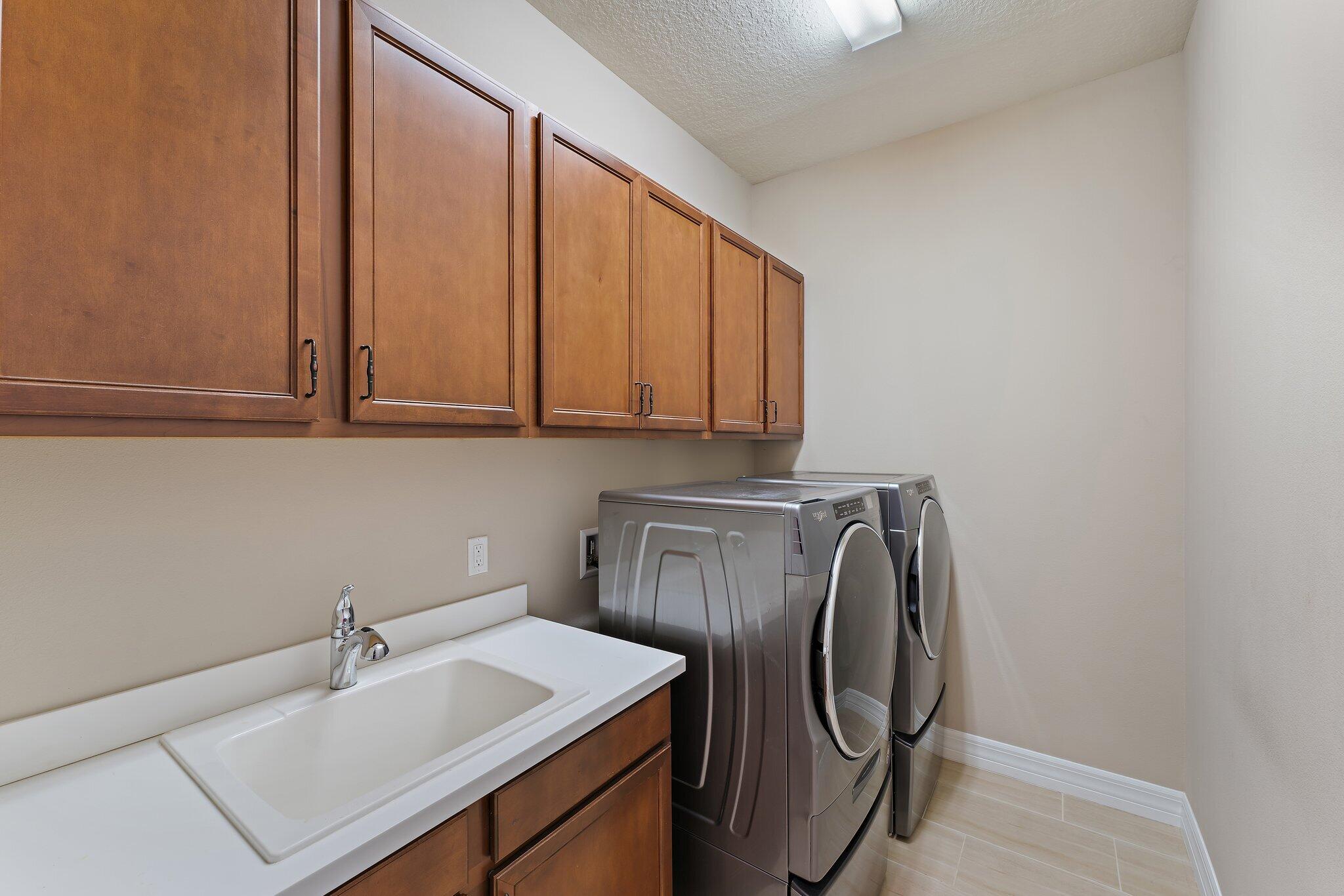 SONOMA ISLES - Residential