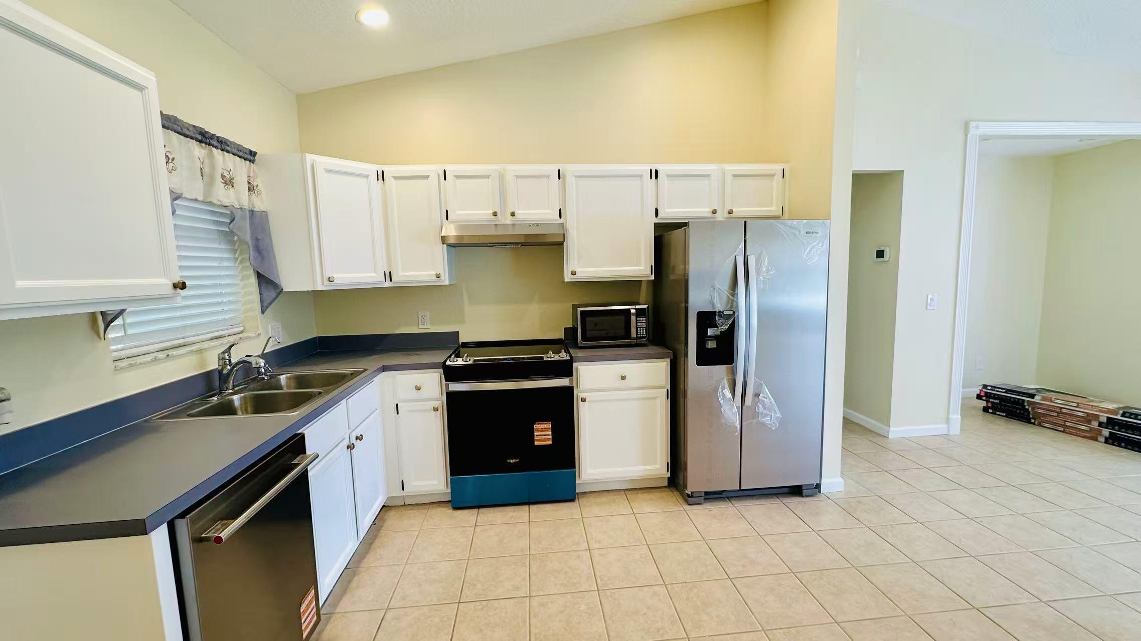 The Acreage - Residential Lease