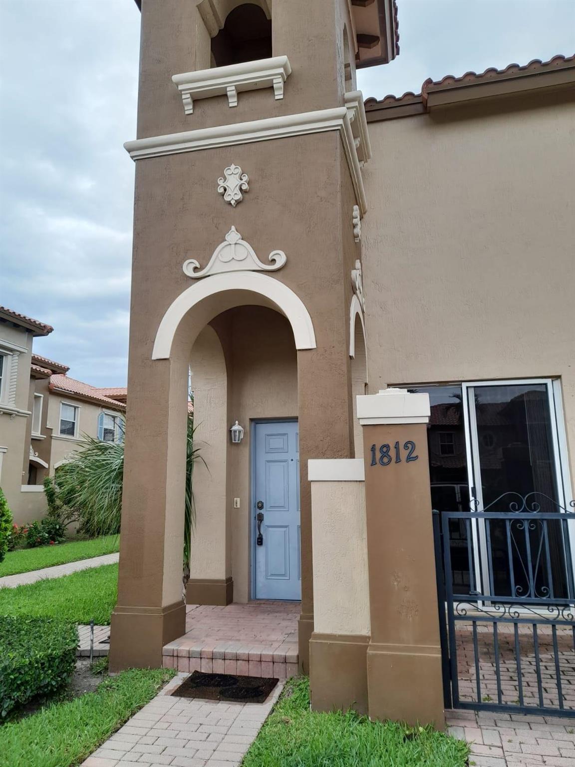 TENANT OCCUPIED - DO NOT DISTURB TENANT. INVESTORS WELCOME! Immaculate new installed laminate flooring throughout, freshly painted move in ready corner townhome in a beautiful, gated community. Easy access and only minutes from the Turnpike, downtown West Palm and the beaches. This property is perfect for South Florida commuters. Shopping and dining all just minutes away within this thriving area.