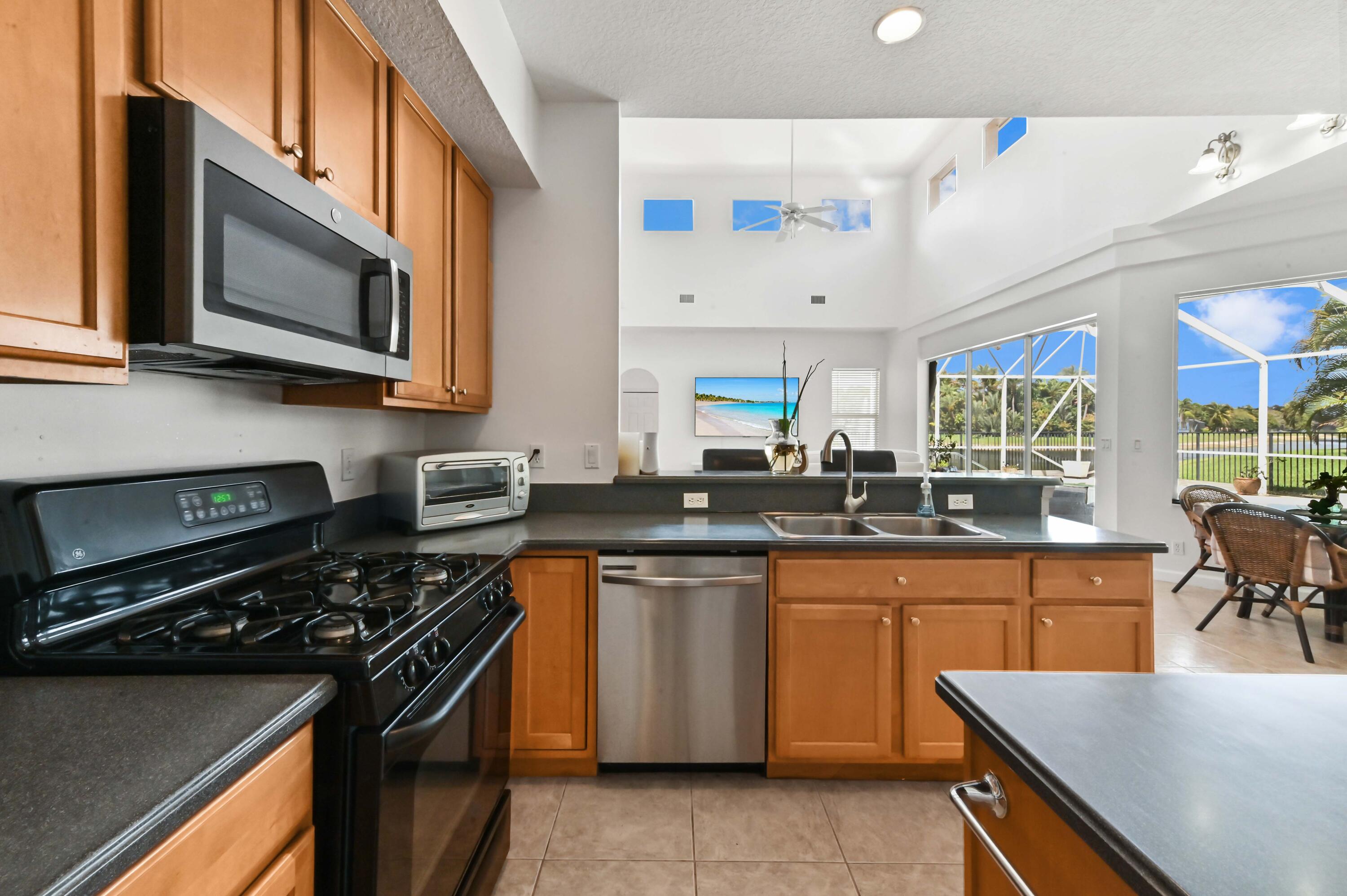 HAMILTON BAY - Residential