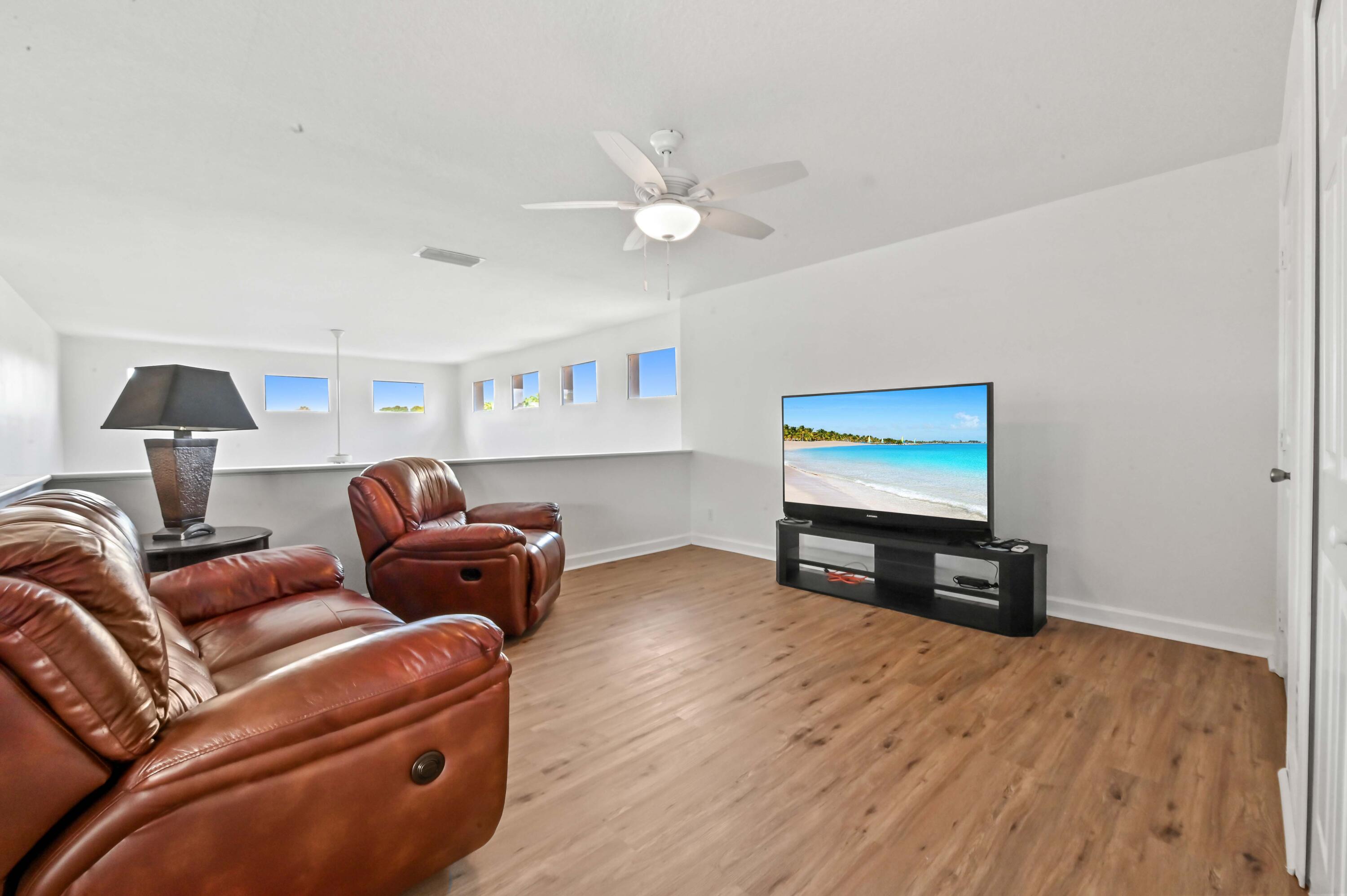 HAMILTON BAY - Residential