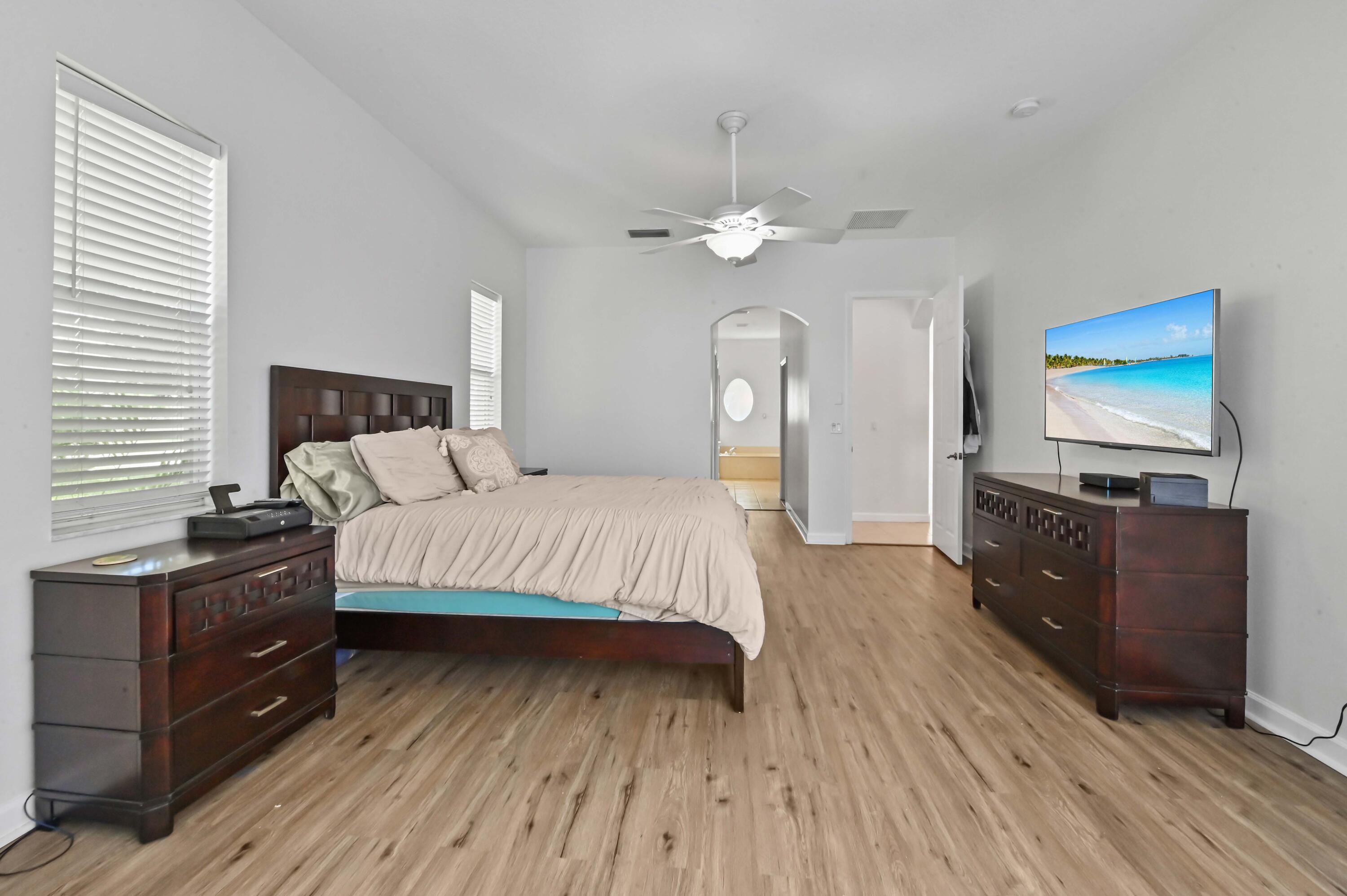 HAMILTON BAY - Residential