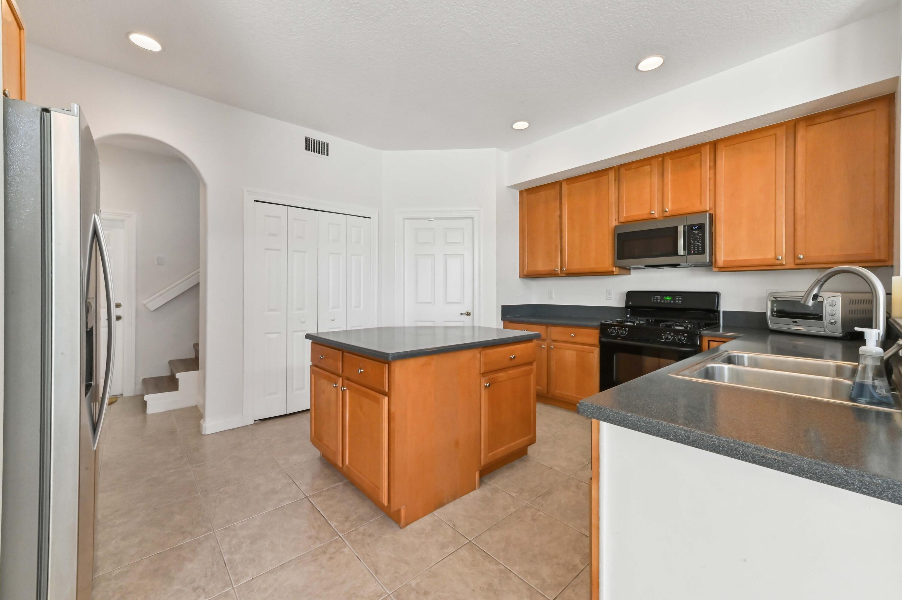 HAMILTON BAY - Residential