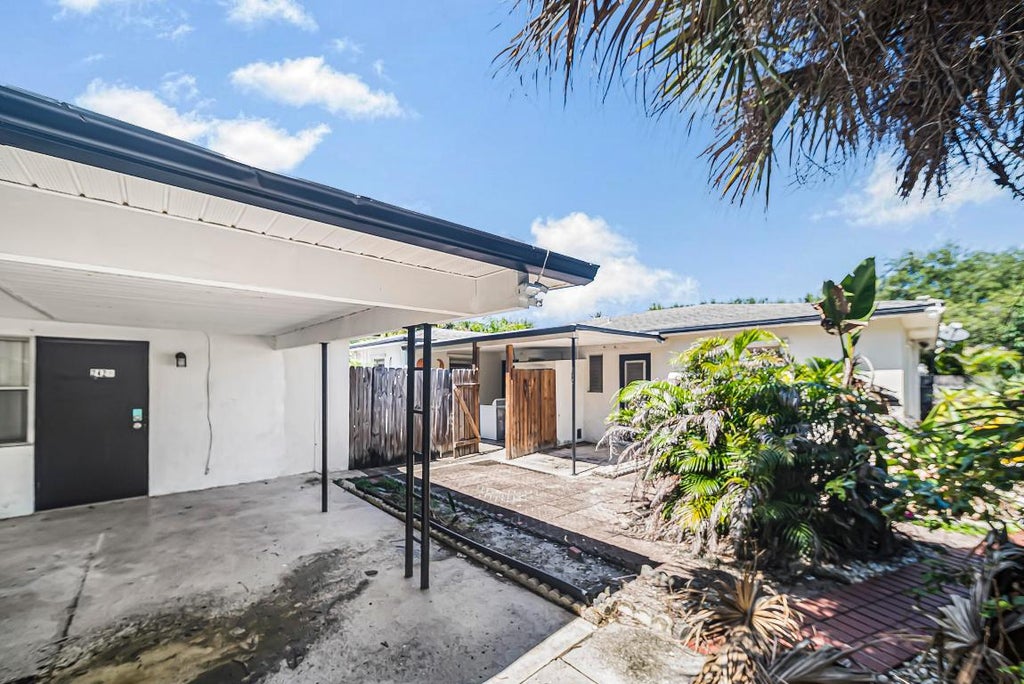 Photo of 244 Walton Boulevard, West Palm Beach, FL 33405 (MLS # R11126755)