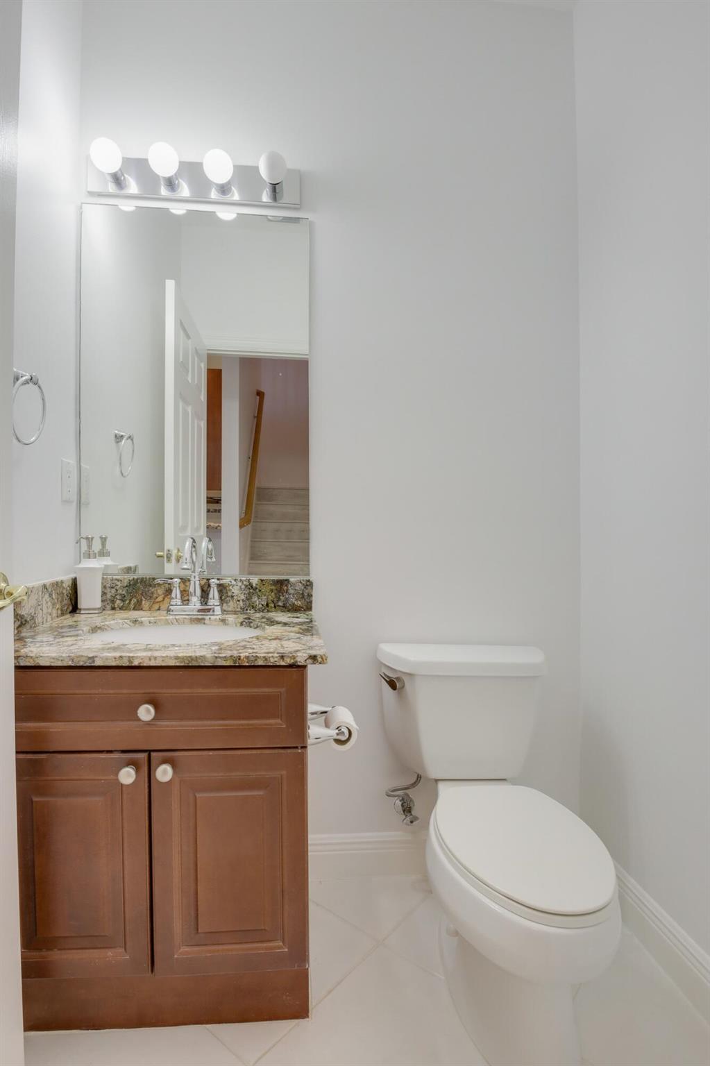 PARROT COVE - Residential Lease