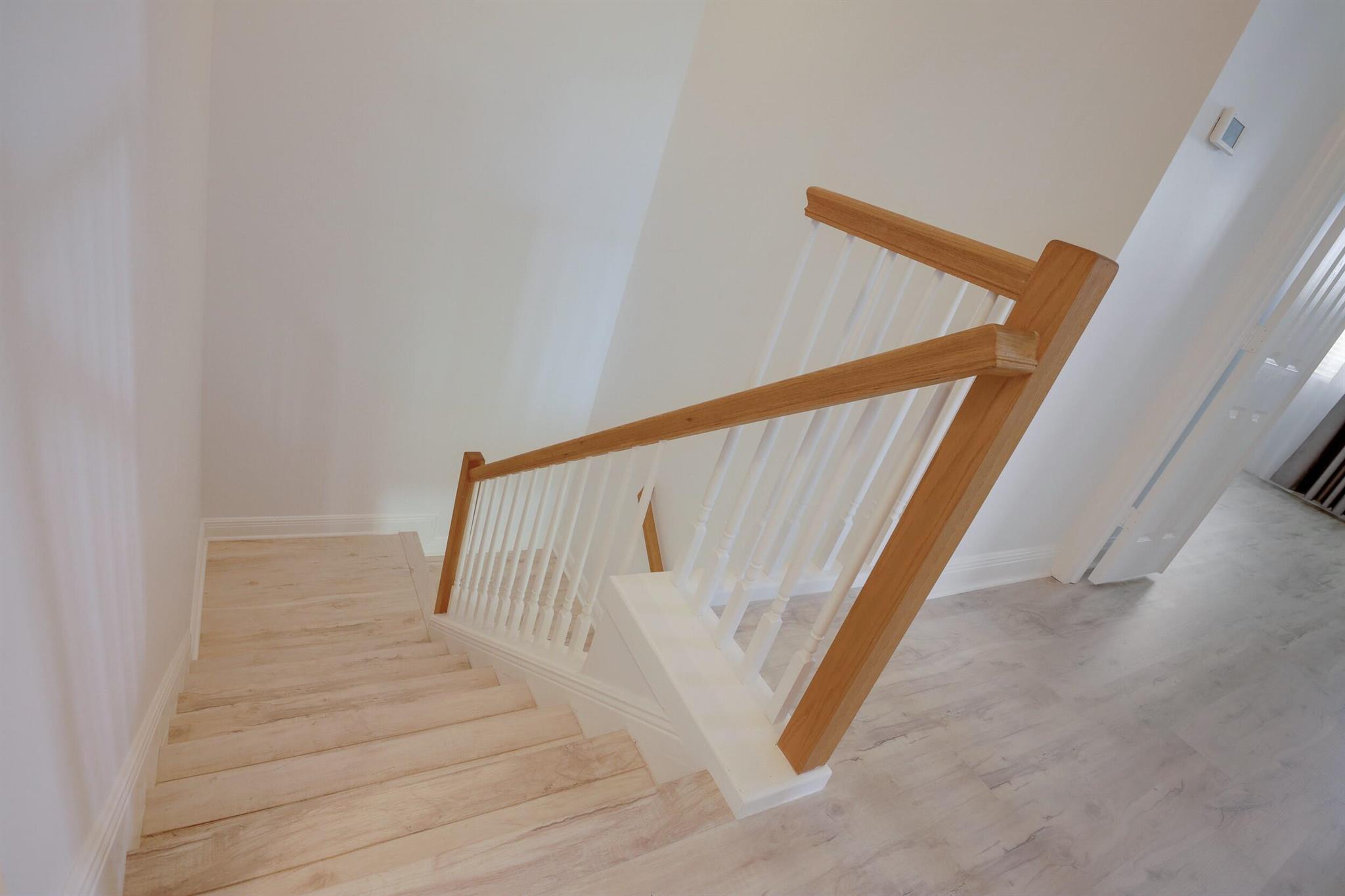 PARROT COVE - Residential Lease