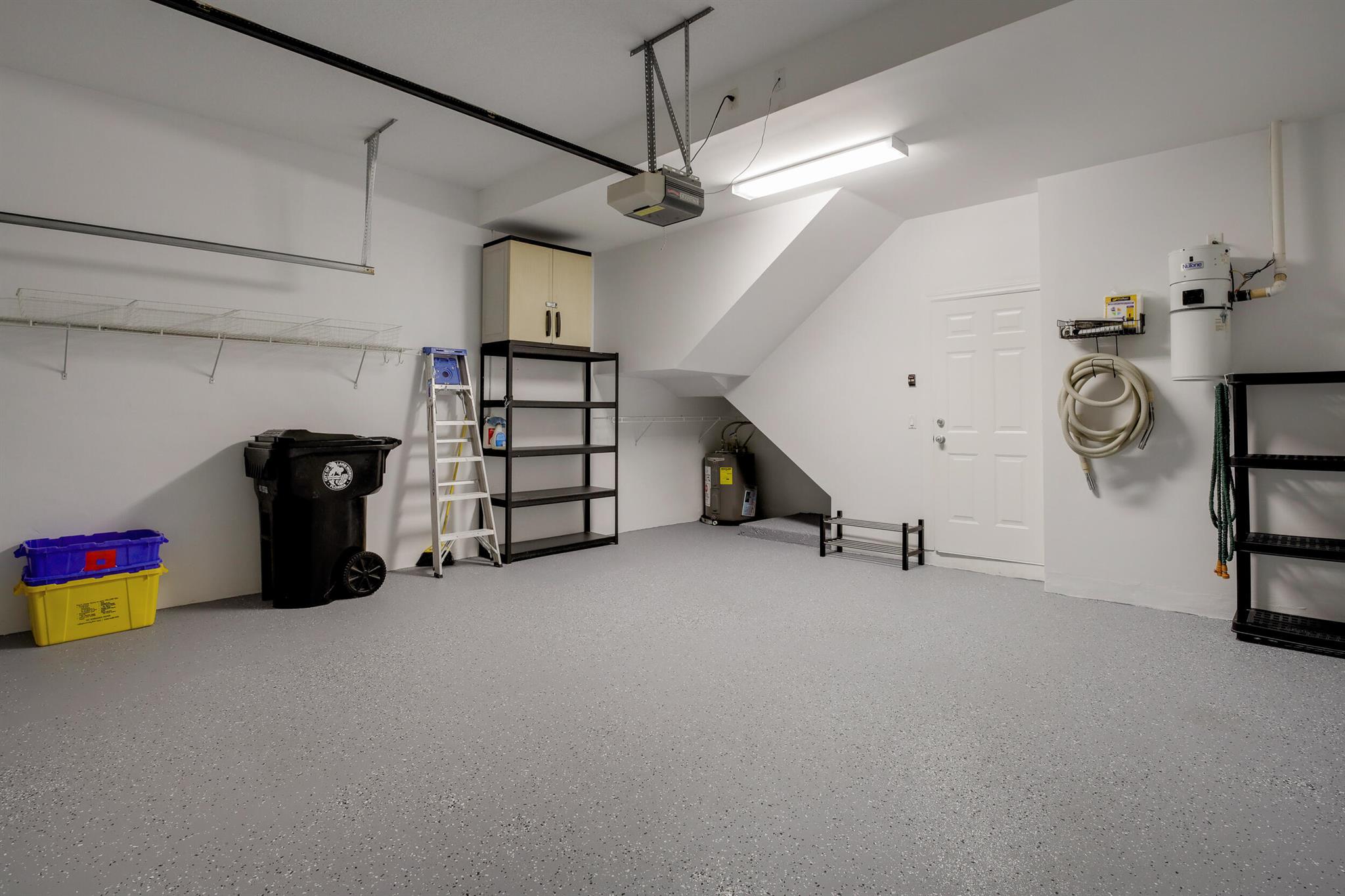 PARROT COVE - Residential Lease