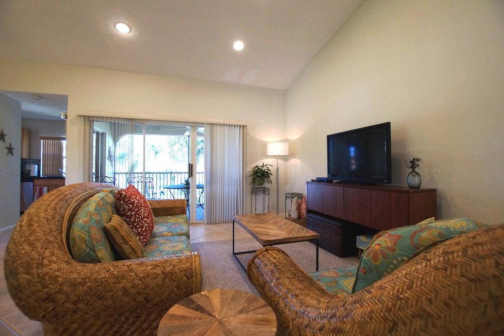 Photo of 6488 Via Regina, Boca Raton, FL 33433 (MLS # R10892834)