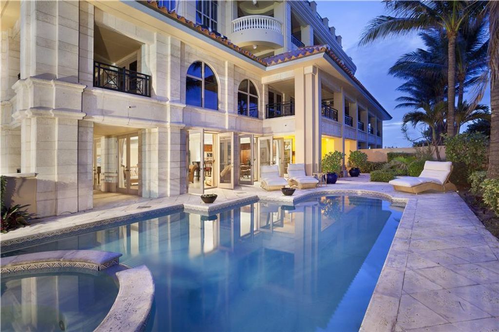 Photo of 400 S Ocean Boulevard #R-27, Boca Raton, FL 33432 (MLS # R11046302)