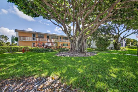 27 Andover B West Palm Beach FL 33417