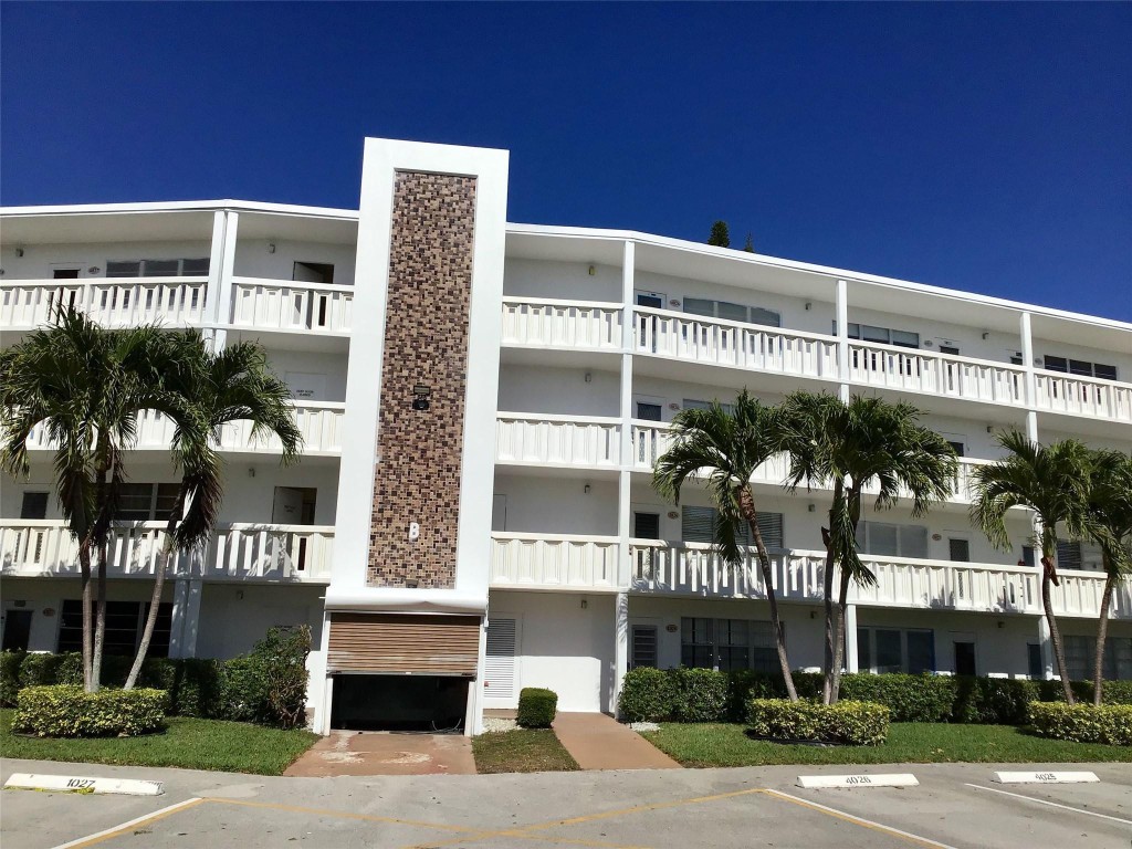 Century Village East - Residential