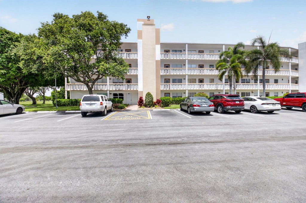 Photo of 3080 Cornwall D, Boca Raton, FL 33434 (MLS # B26049449)