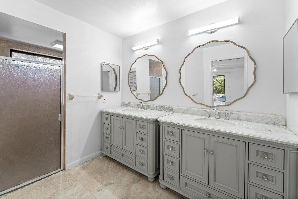 GREENVIEW SHORES 2 OF WELLINGTON - Residential