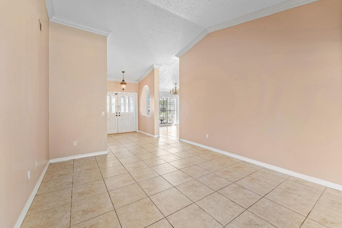 GREENVIEW SHORES 2 OF WELLINGTON - Residential