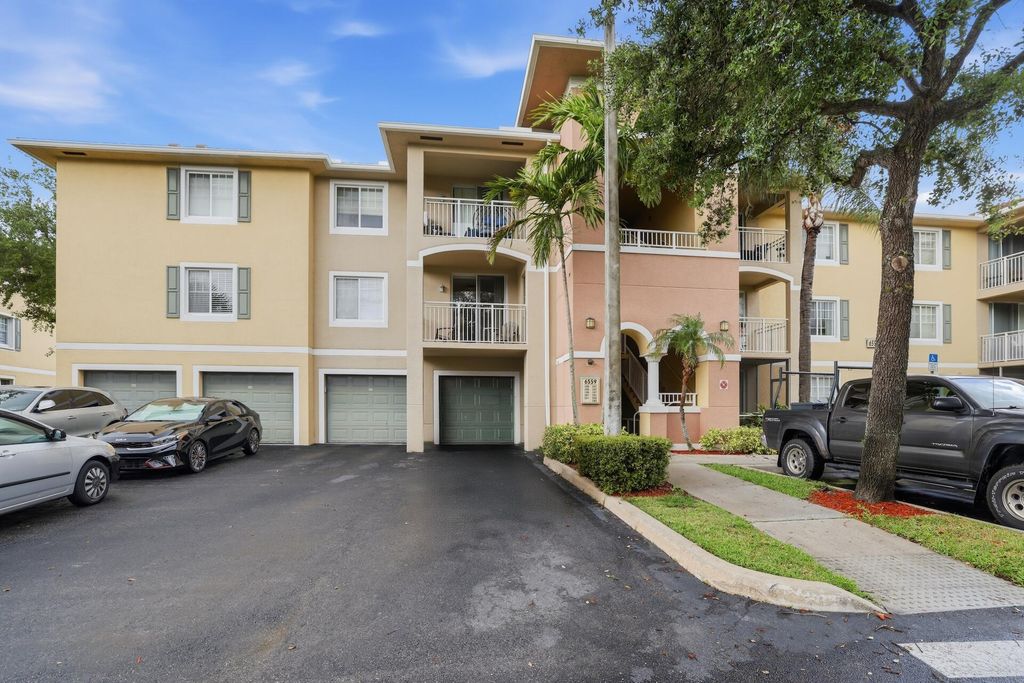 Photo of 6559 Emerald Dunes Drive #308, West Palm Beach, FL 33411 (MLS # B26019713)