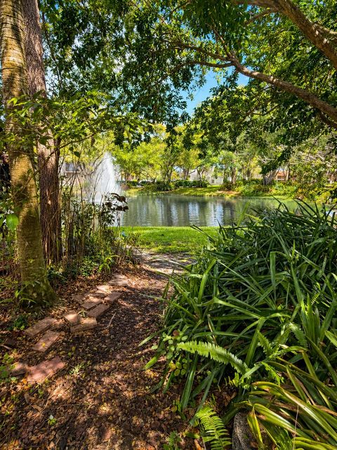 Tiny photo for 701 E Coco Plum Circle #2, Plantation, FL 33324 (MLS # B26022186)