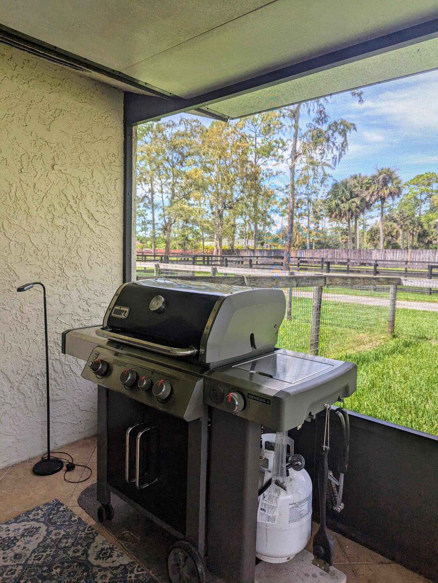 LOXAHATCHEE GROVES - Residential Lease