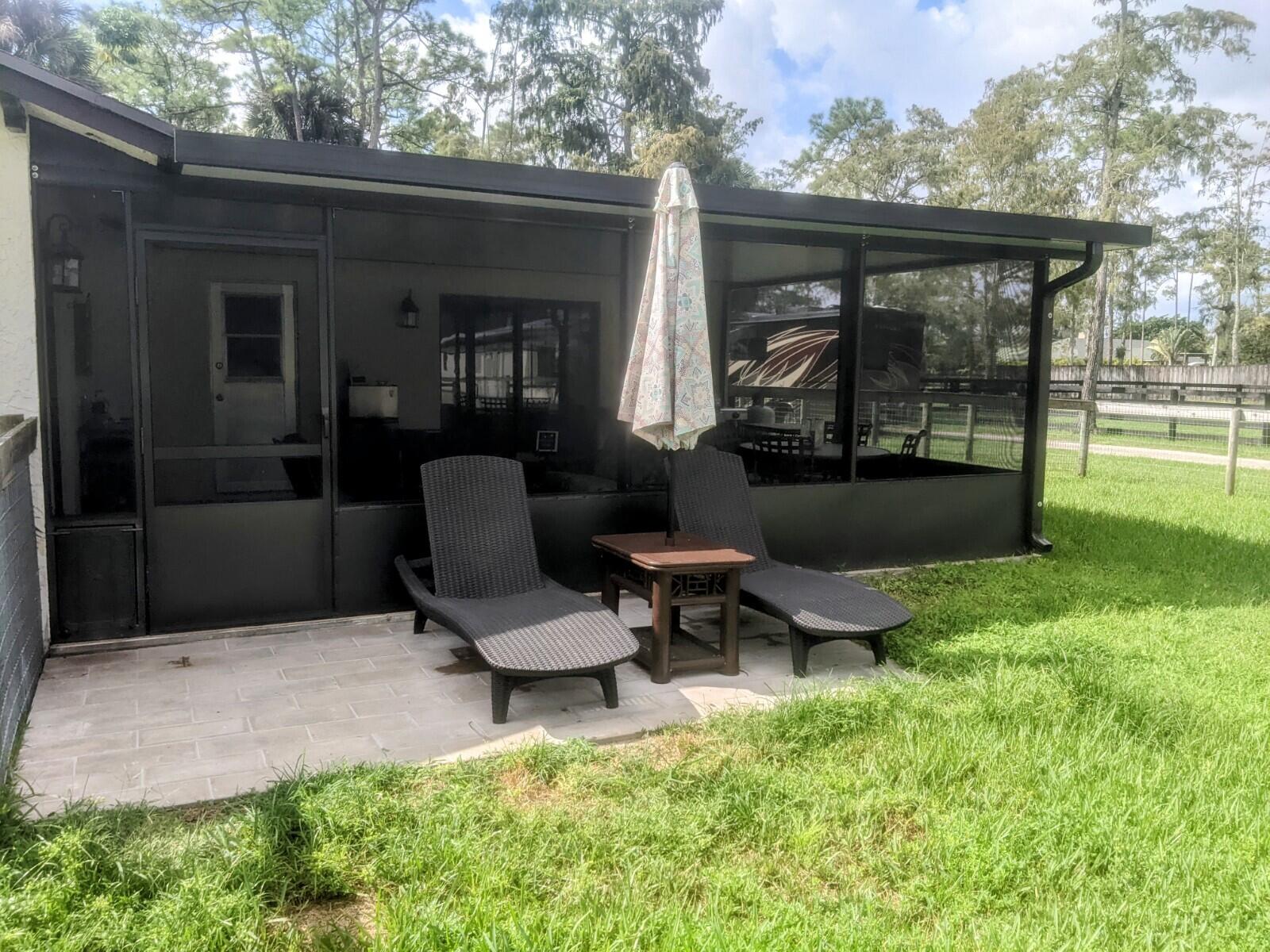 LOXAHATCHEE GROVES - Residential Lease