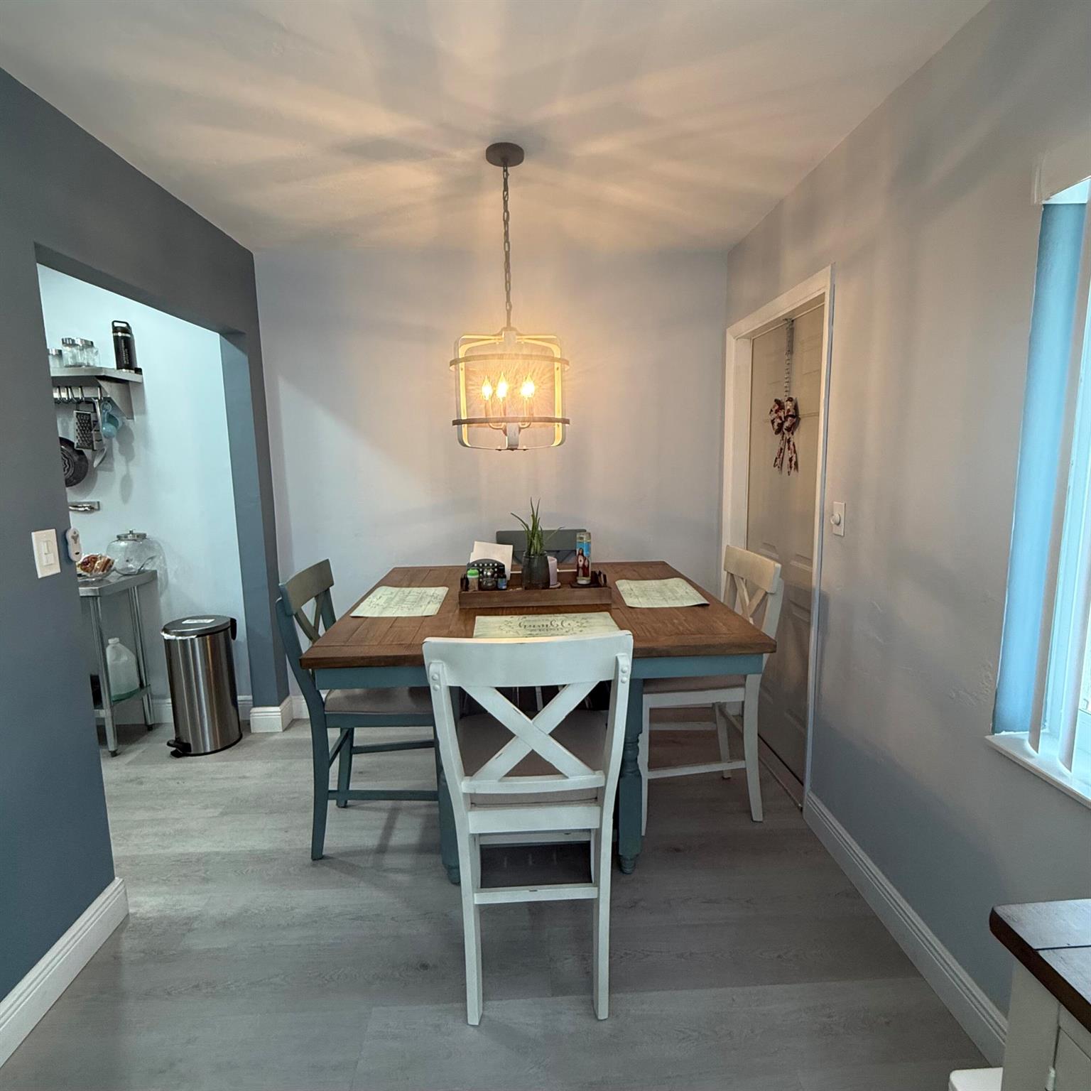 LAKESIDE POINT APT 4 COND - Residential