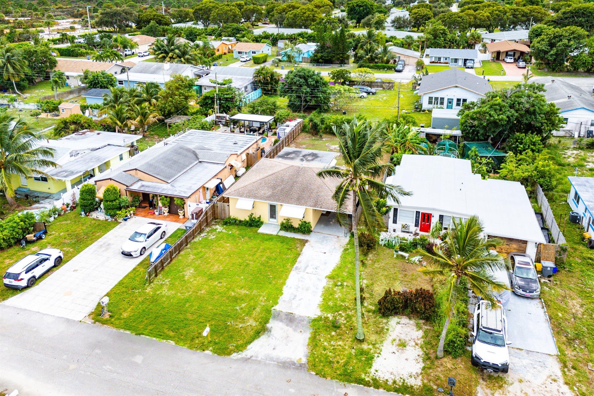 HYPOLUXO RIDGE - Residential