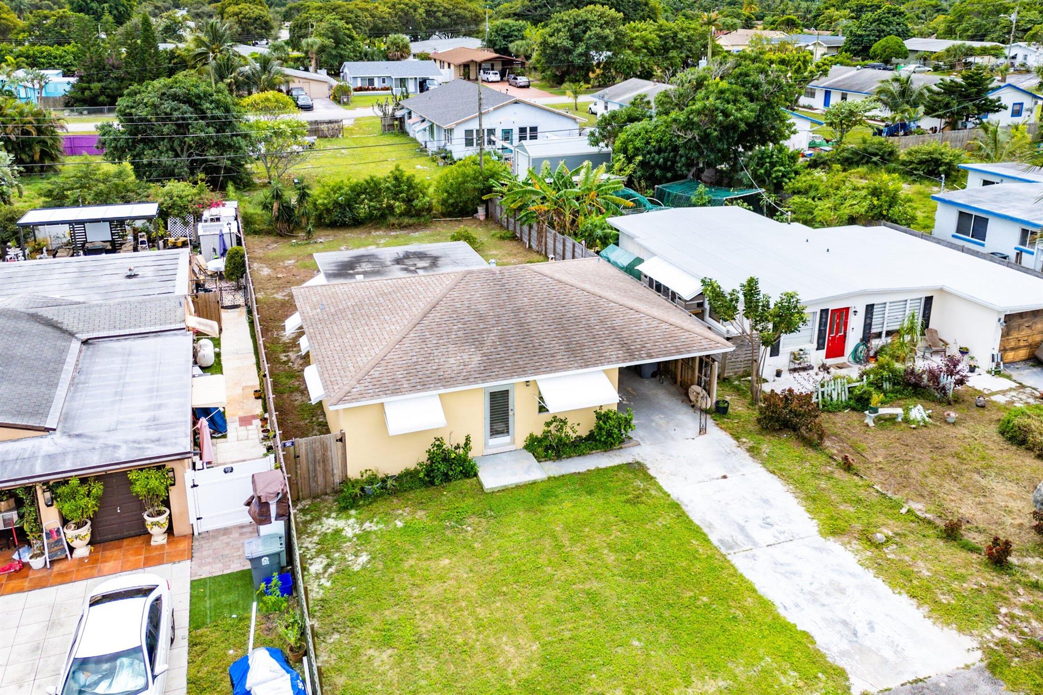 HYPOLUXO RIDGE - Residential