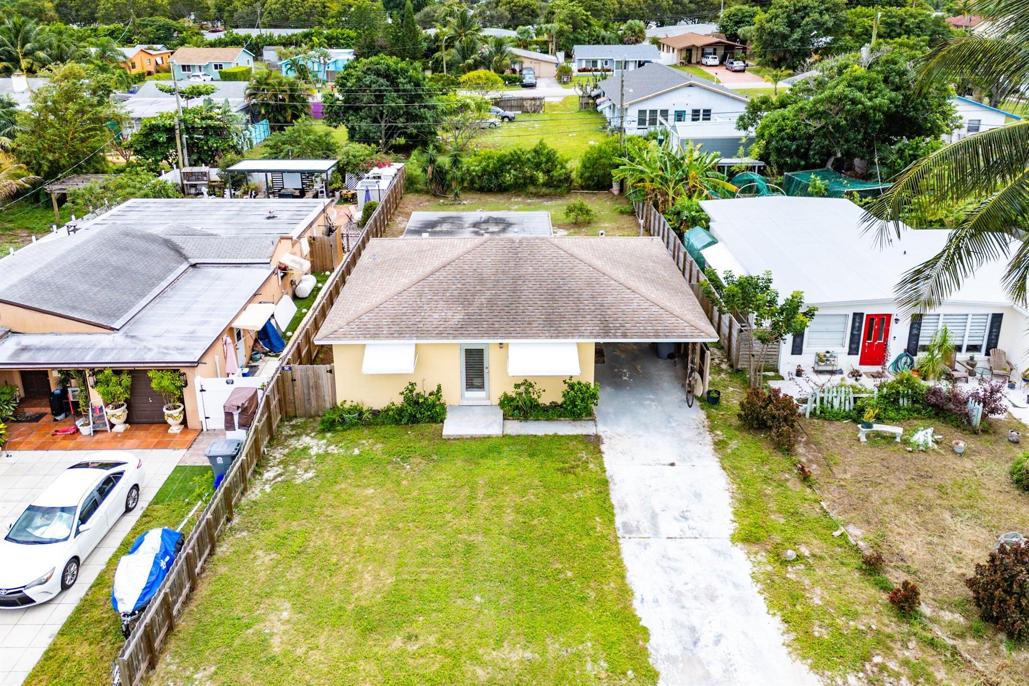 HYPOLUXO RIDGE - Residential