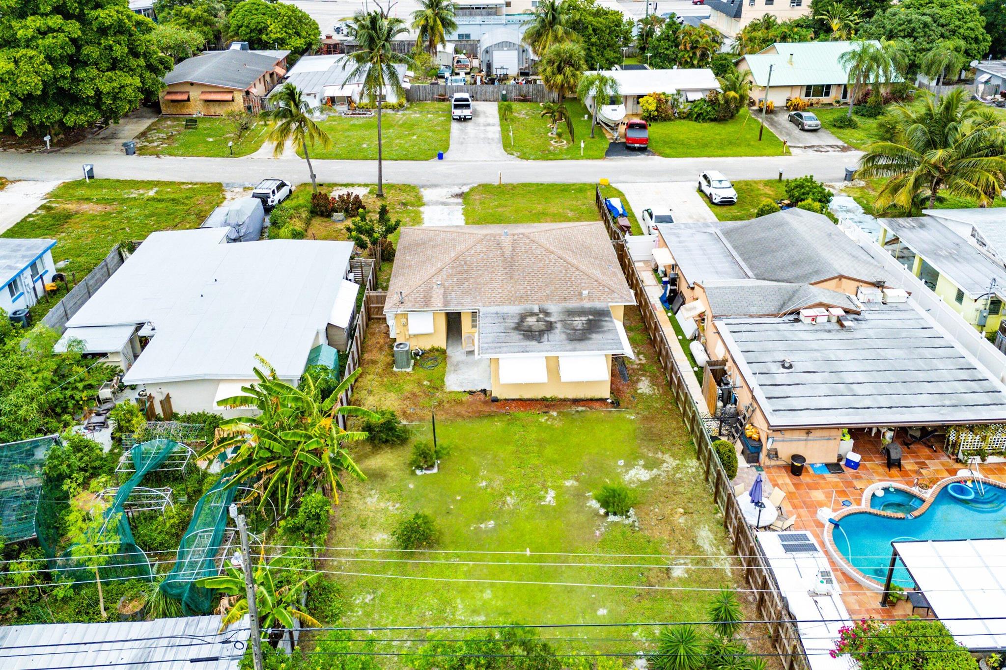 HYPOLUXO RIDGE - Residential