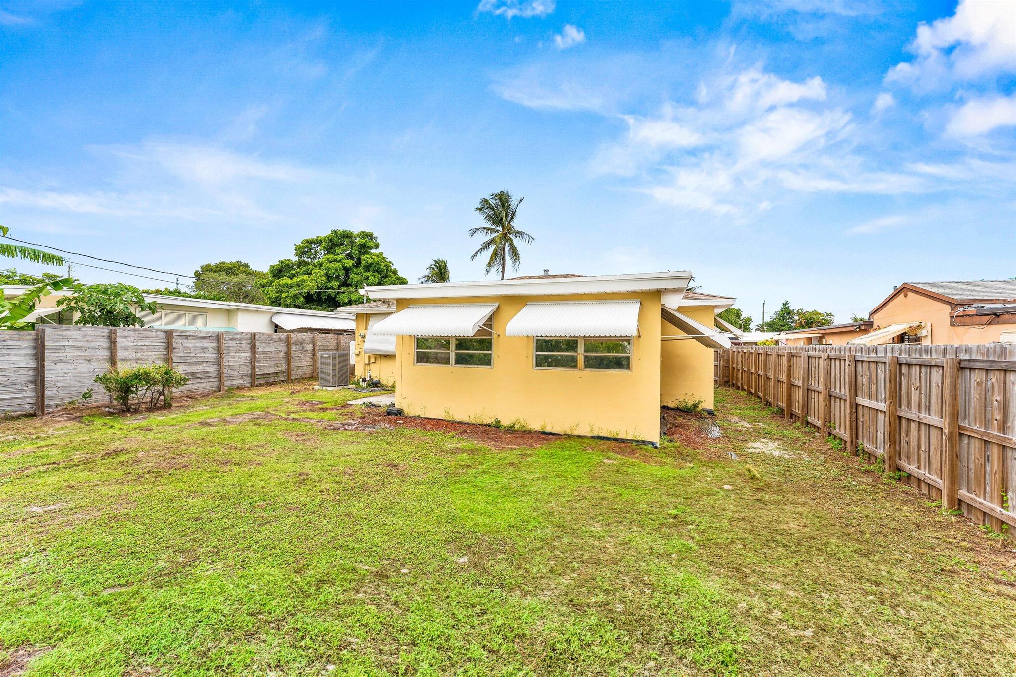 HYPOLUXO RIDGE - Residential