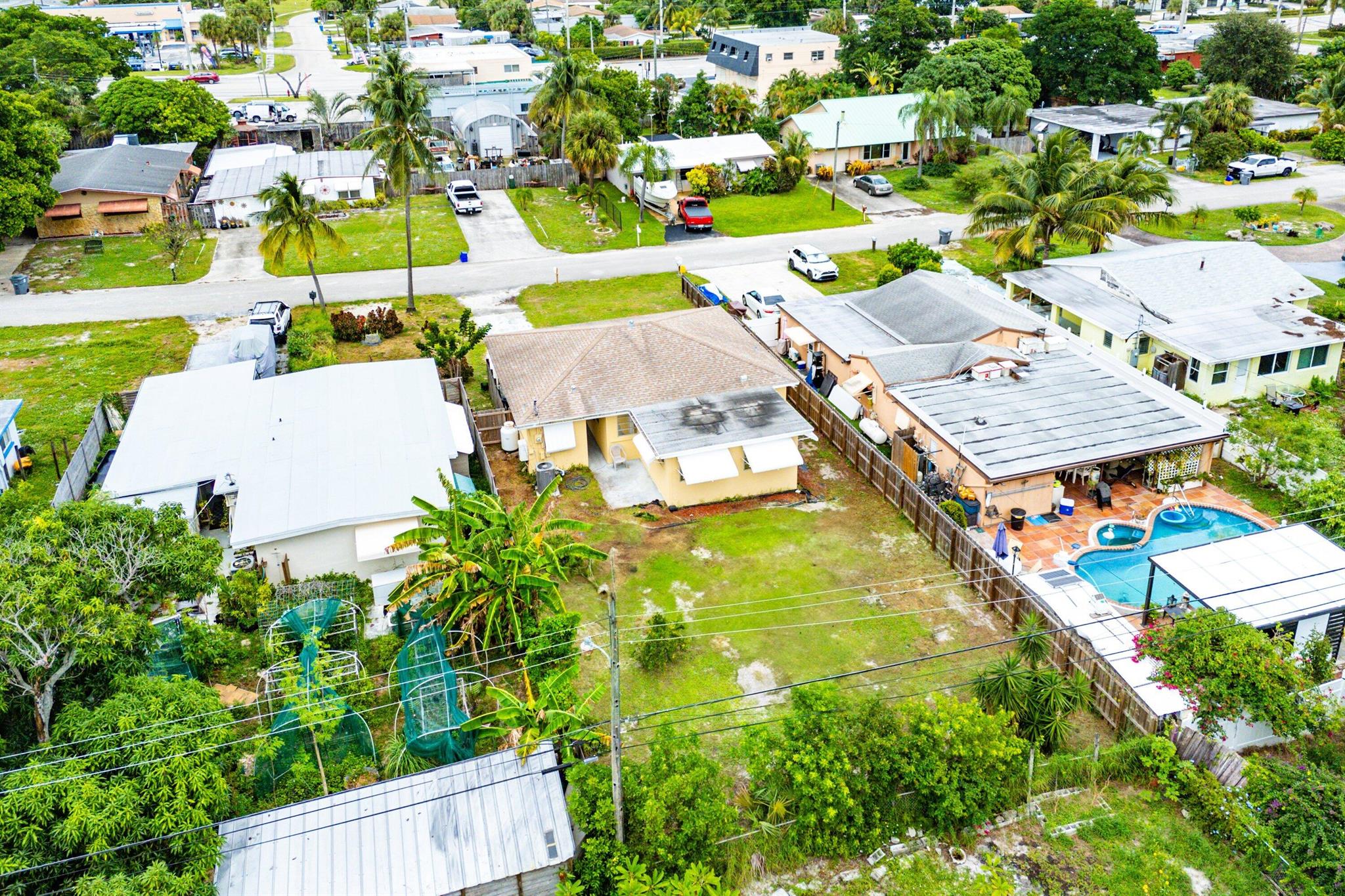 HYPOLUXO RIDGE - Residential