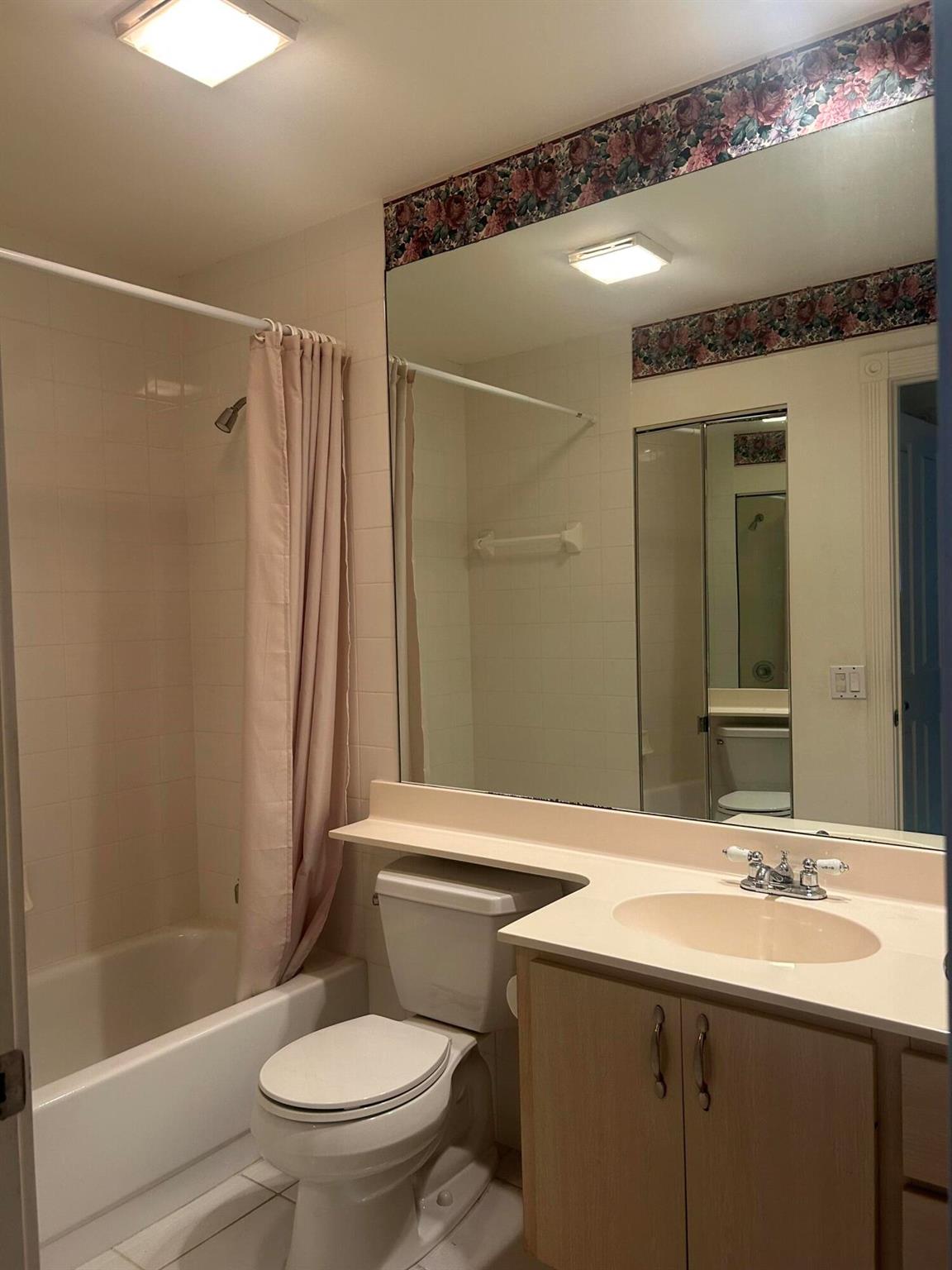 THE MEADOWS AT MARTIN DOW - Residential