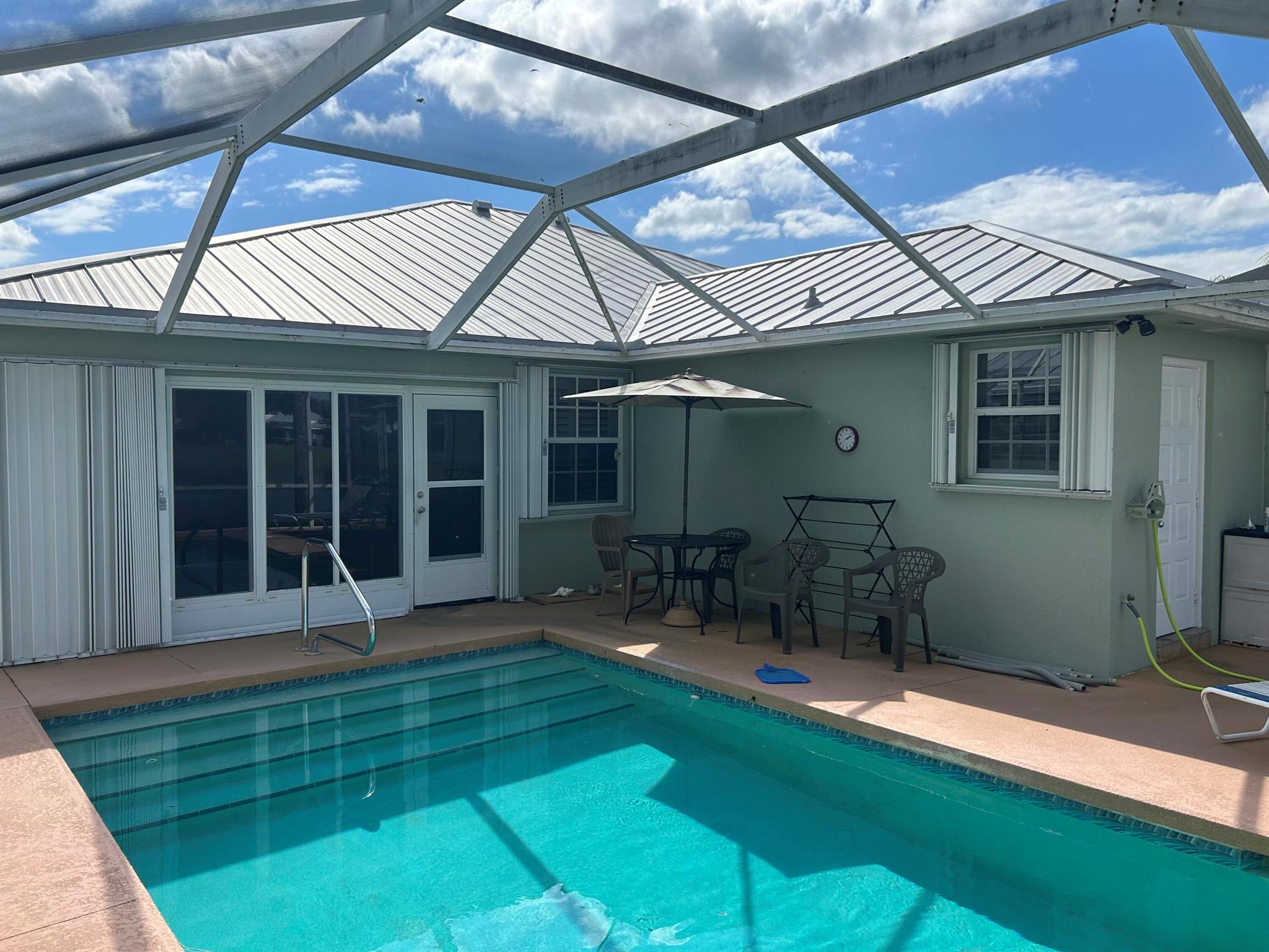 THE MEADOWS AT MARTIN DOW - Residential