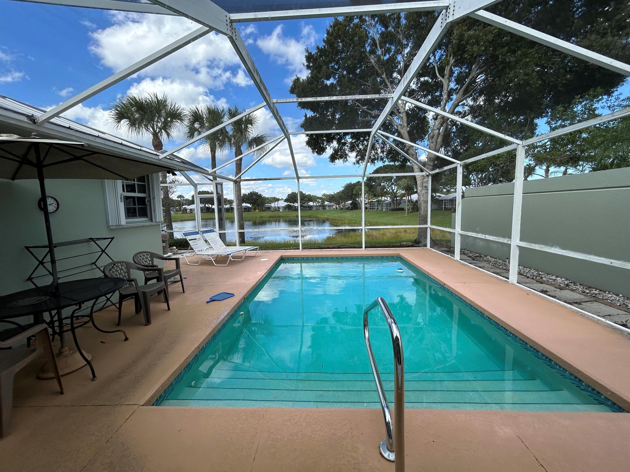 THE MEADOWS AT MARTIN DOW - Residential