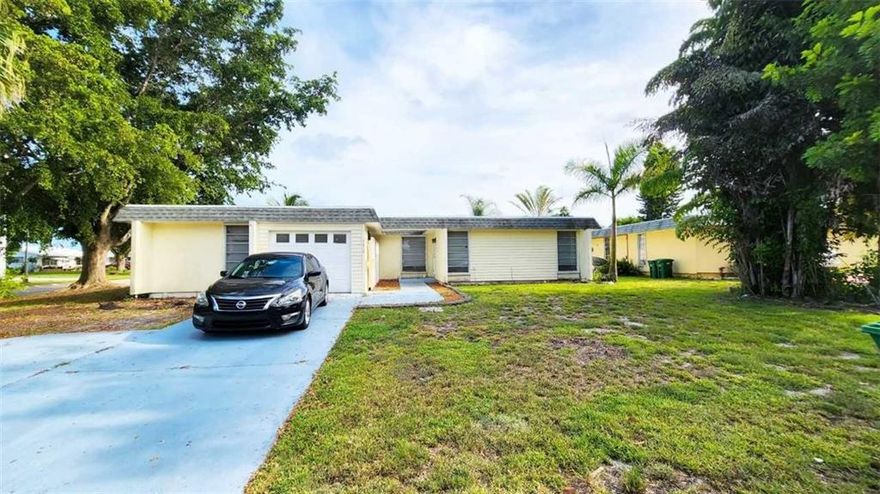 This is a large & comfortable corner home, great location beautiful tree lined neighborhood. Excellent schools, New Roof 2021, New AC (2019), low maintenance fee. This home features 2 large bedrooms with walk-in closets, & 2 bathrooms. Extra family room could easily be portioned and converted to third bedroom. Large lot with fenced backyard.
