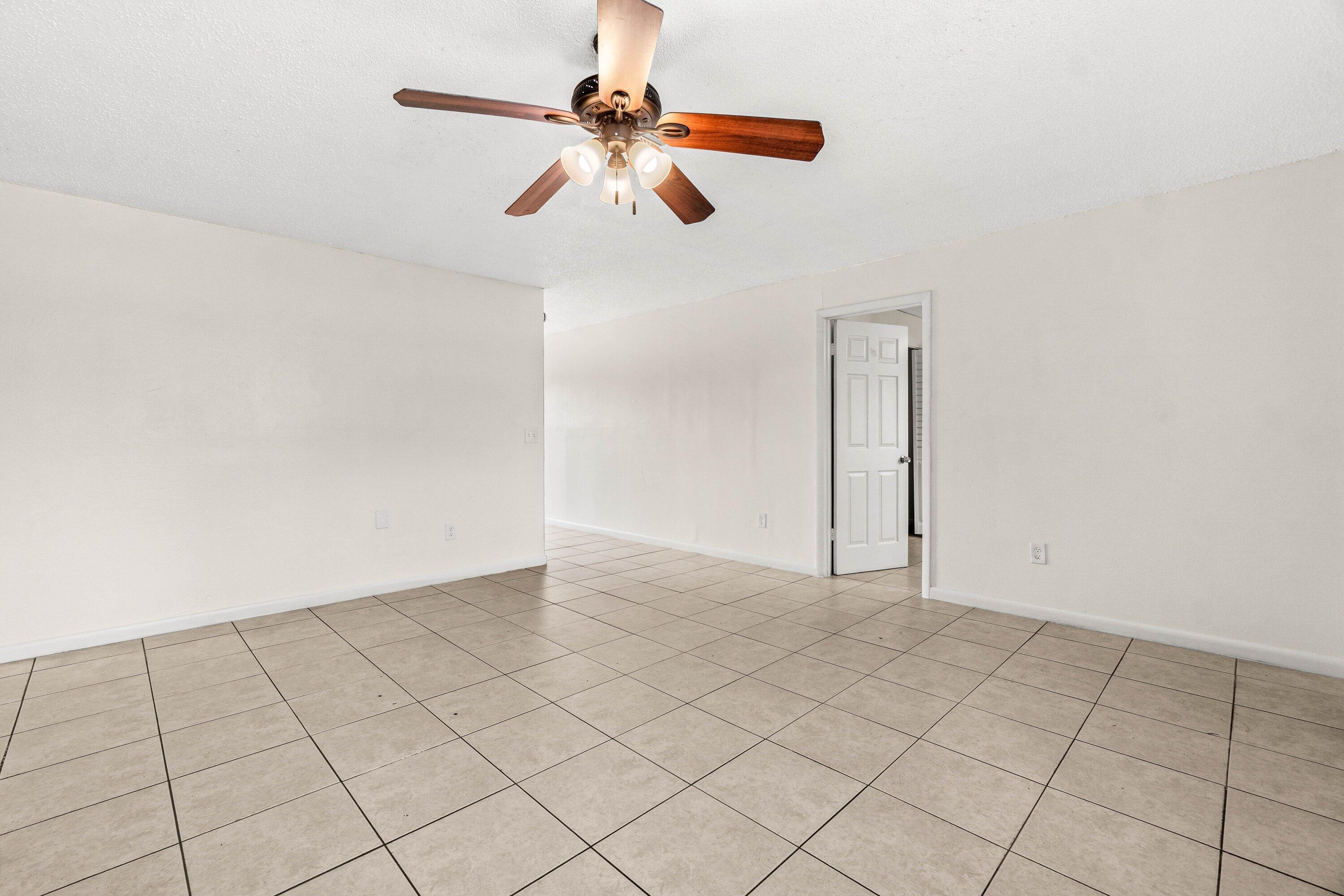 Gulfstream Apartments - Residential Lease
