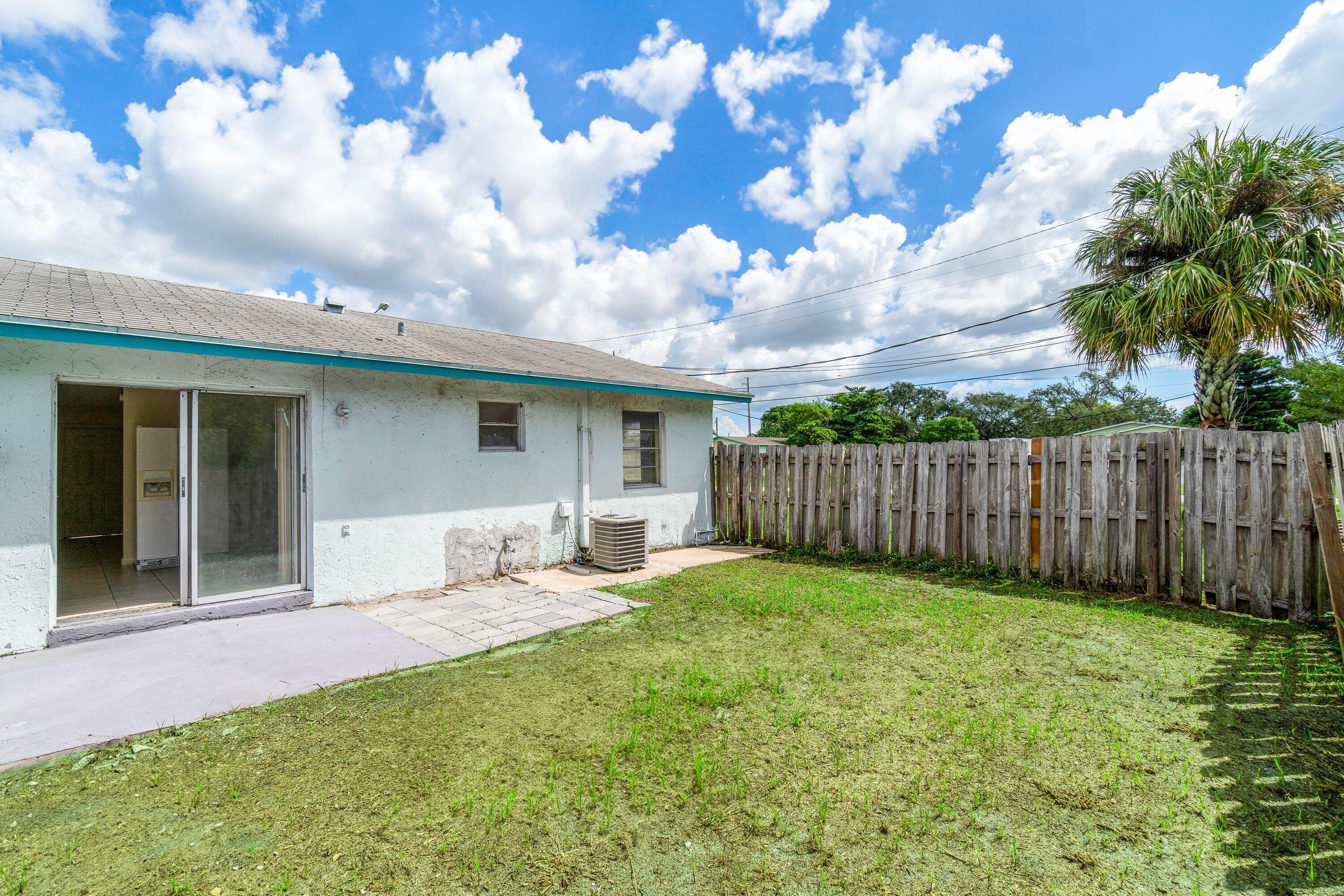 Gulfstream Apartments - Residential Lease