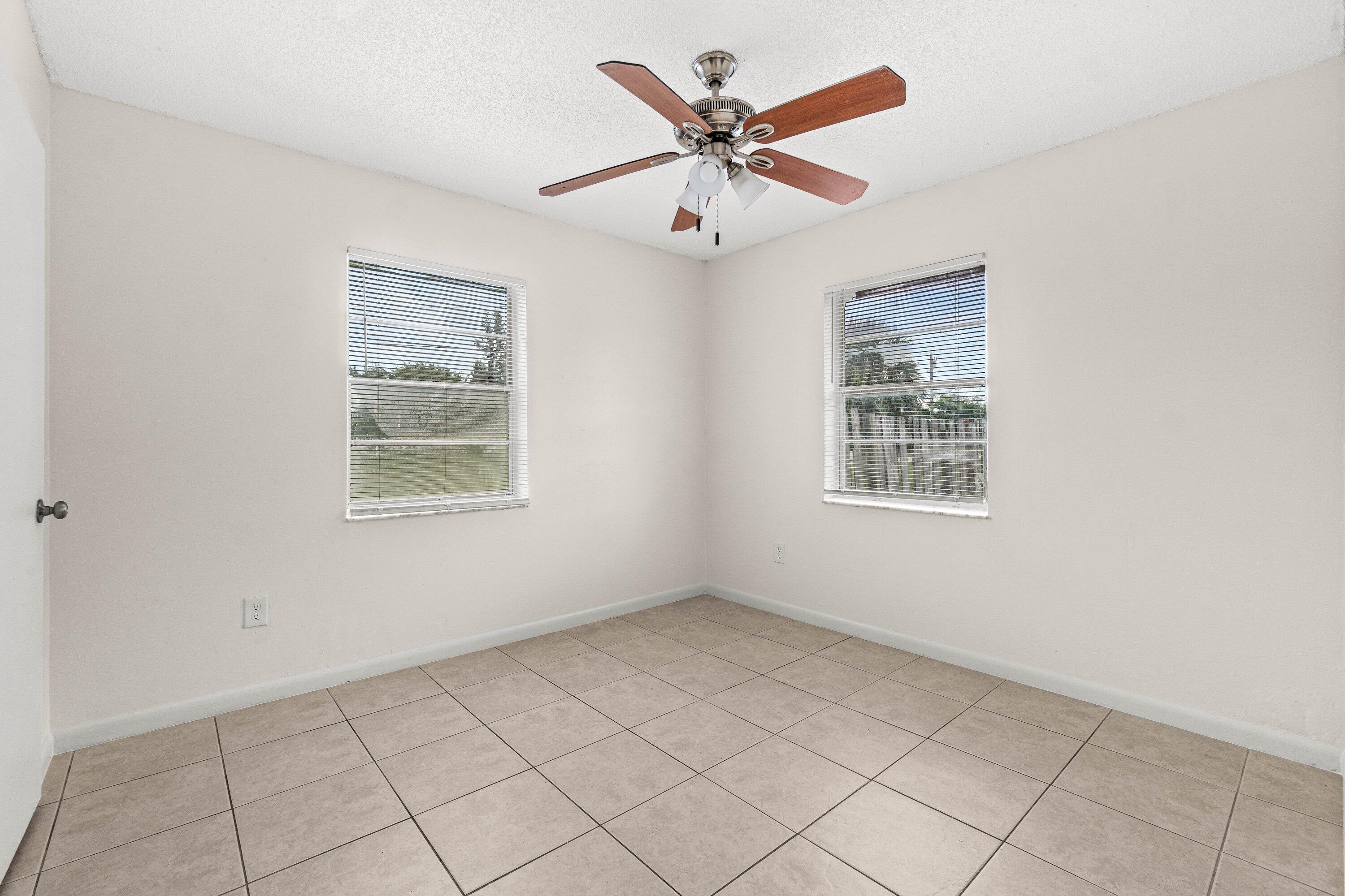 Gulfstream Apartments - Residential Lease