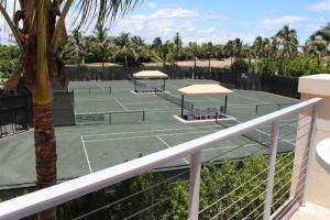 SAILFISH POINT - Residential