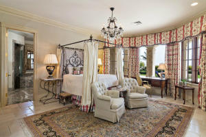 SAILFISH POINT - Residential