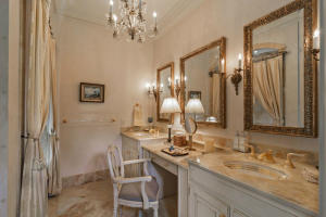 SAILFISH POINT - Residential