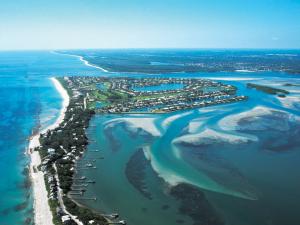 SAILFISH POINT - Residential