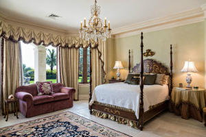 SAILFISH POINT - Residential