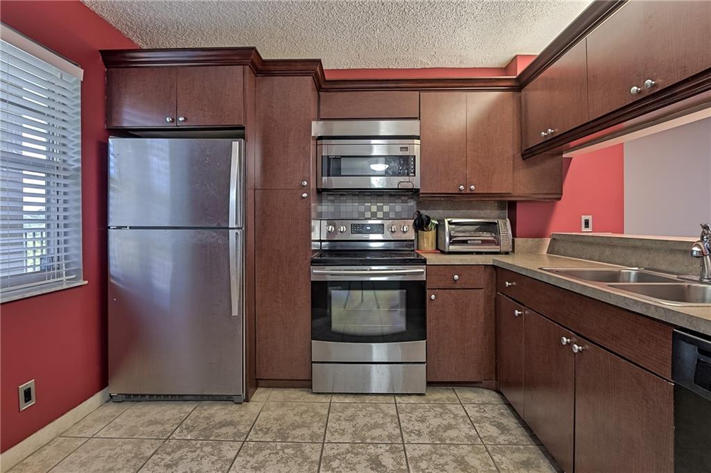 CYPRESS REACH - Residential