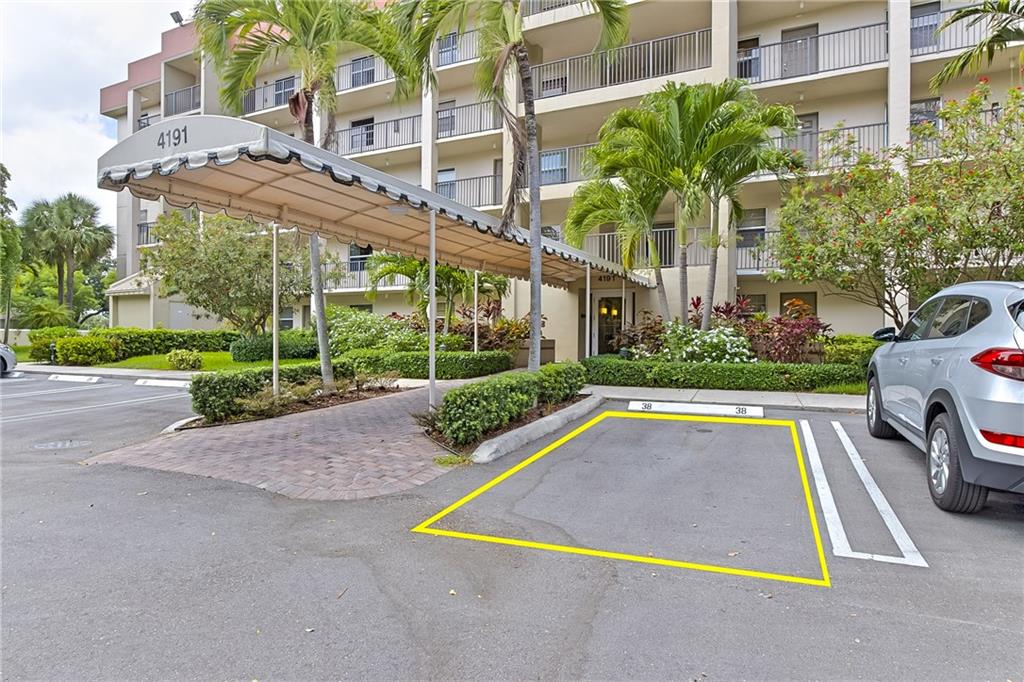 CYPRESS REACH - Residential