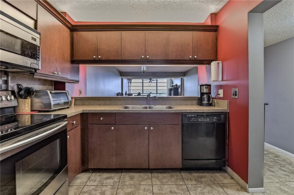 CYPRESS REACH - Residential